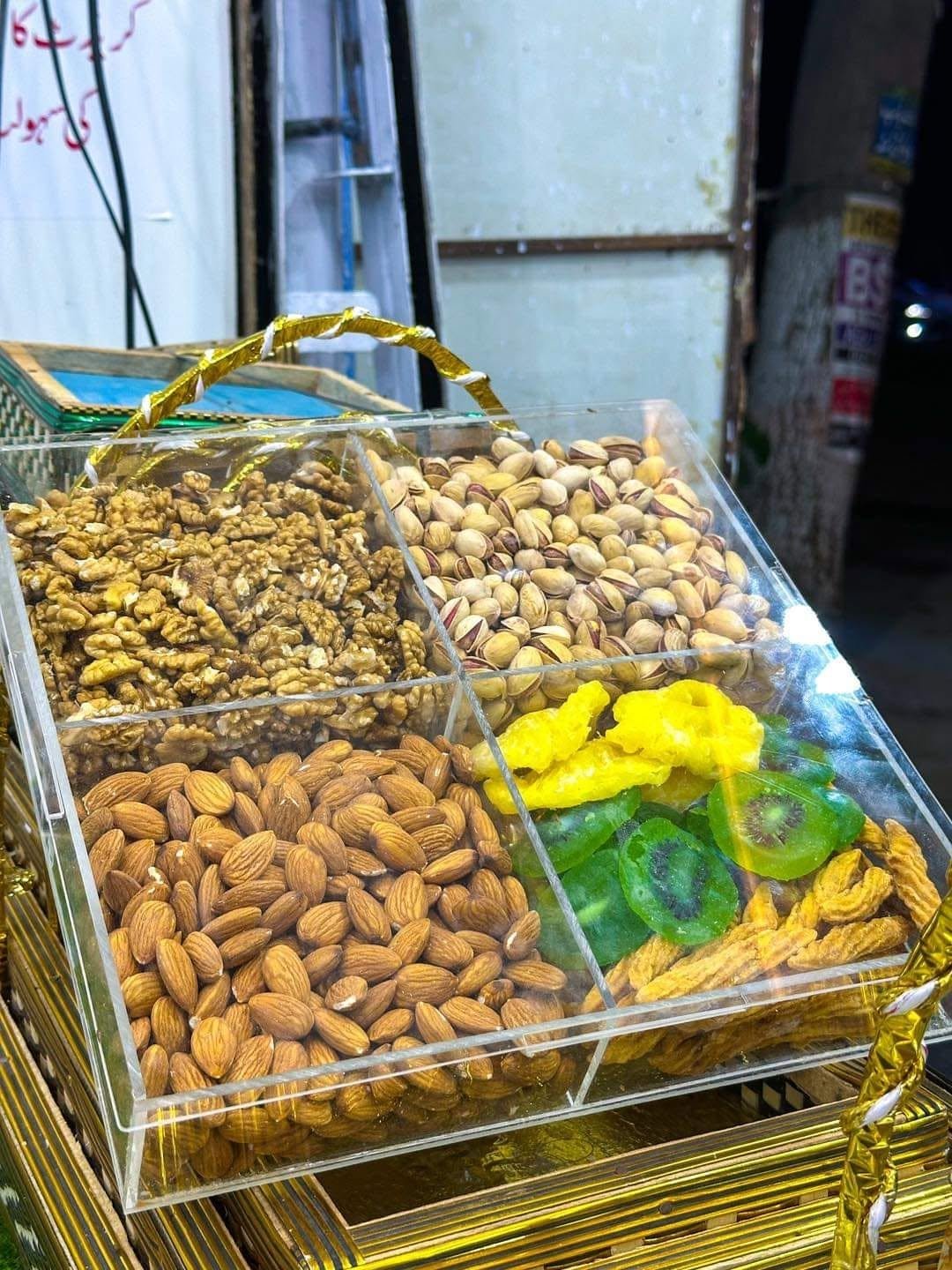 Gallery photo of Al HAFEEZ DRY FRUIT AND KHAJOOR STORE