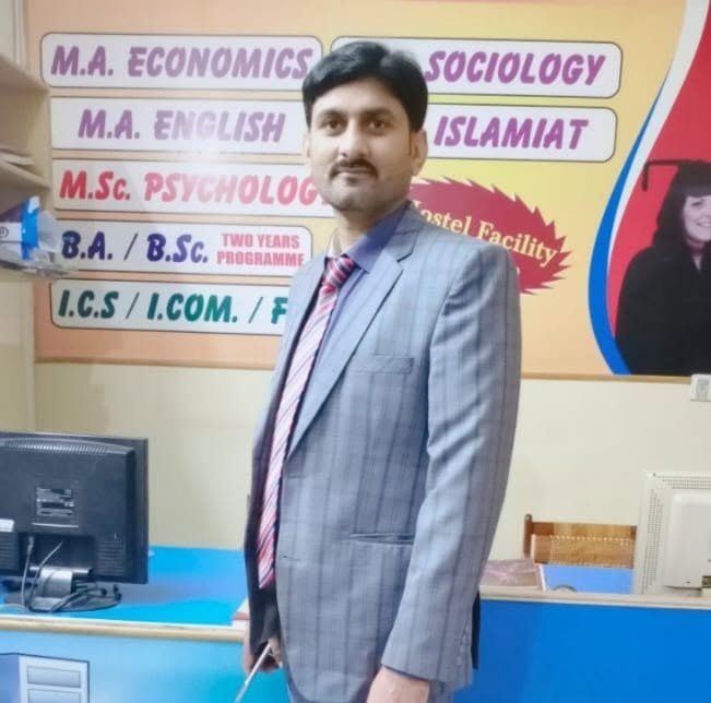 Achievers' Inn Educational Academy Sahiwal logo